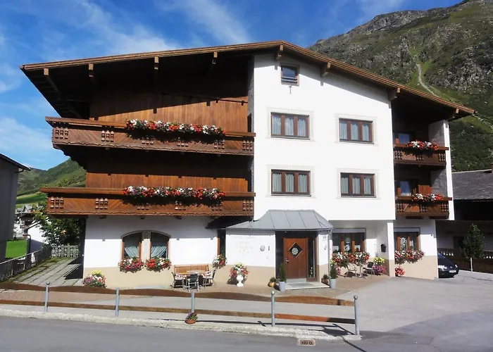 Hotel Garni Sport Sonneck 3*