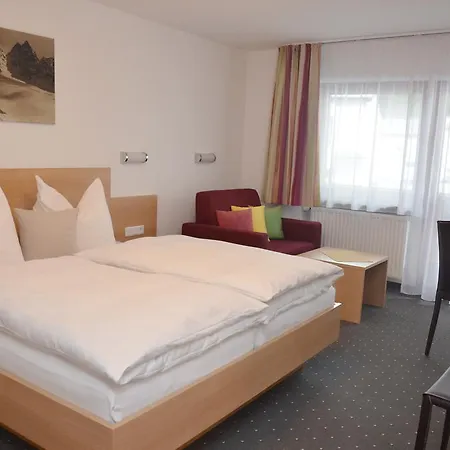 מלון Garni Sport Sonneck